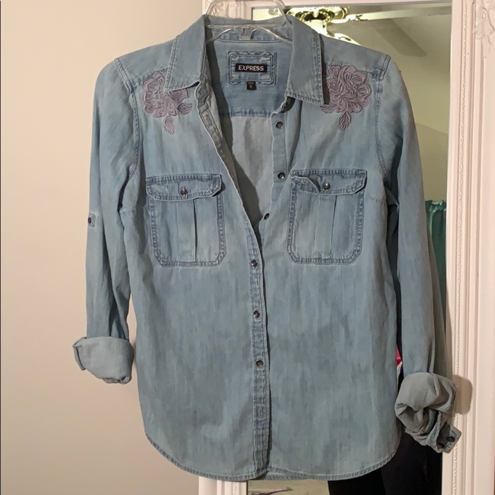 denim button down w/embroidery & roll up sleeves